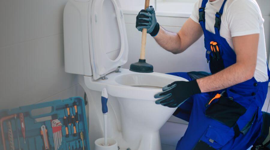Expert burst pipe repair services in Racine, WV